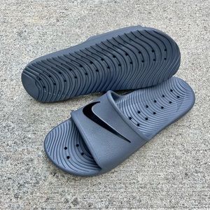 NIKE KAWA SHOWER SANDALS
SWOOSH BLK GRY WATER RUBBERS